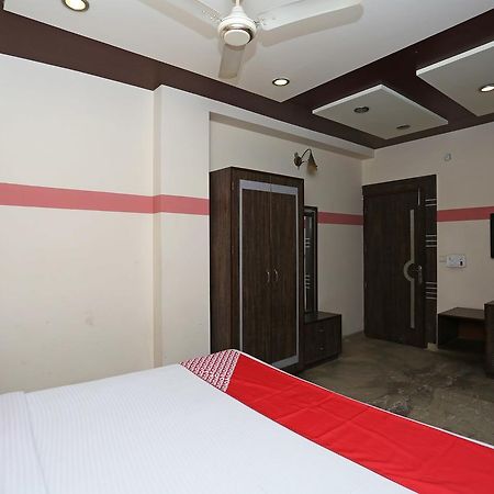 Sheel Gopal Vision Hotel Matura Exterior foto