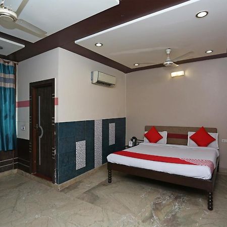 Sheel Gopal Vision Hotel Matura Exterior foto