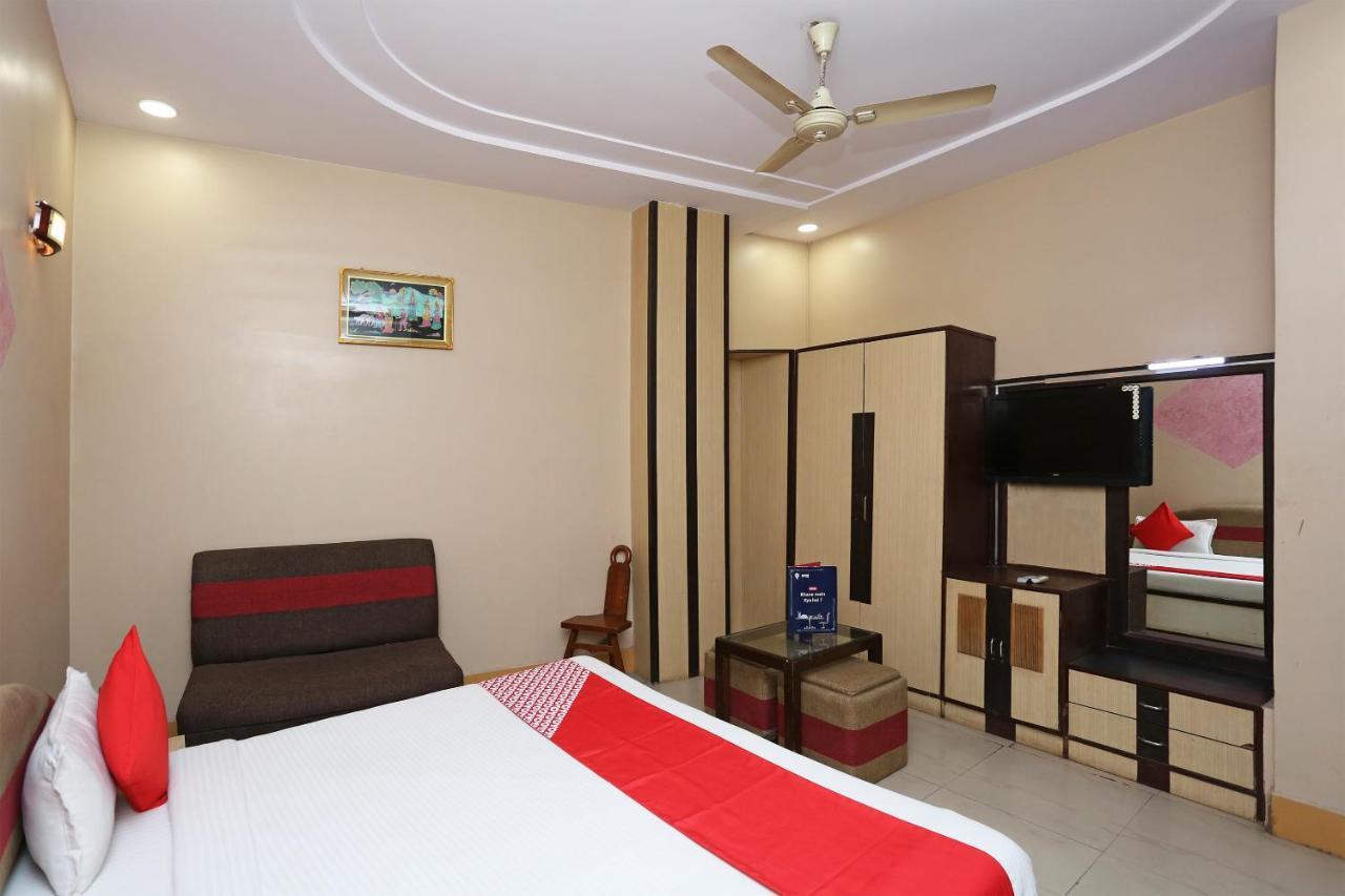 Sheel Gopal Vision Hotel Matura Exterior foto