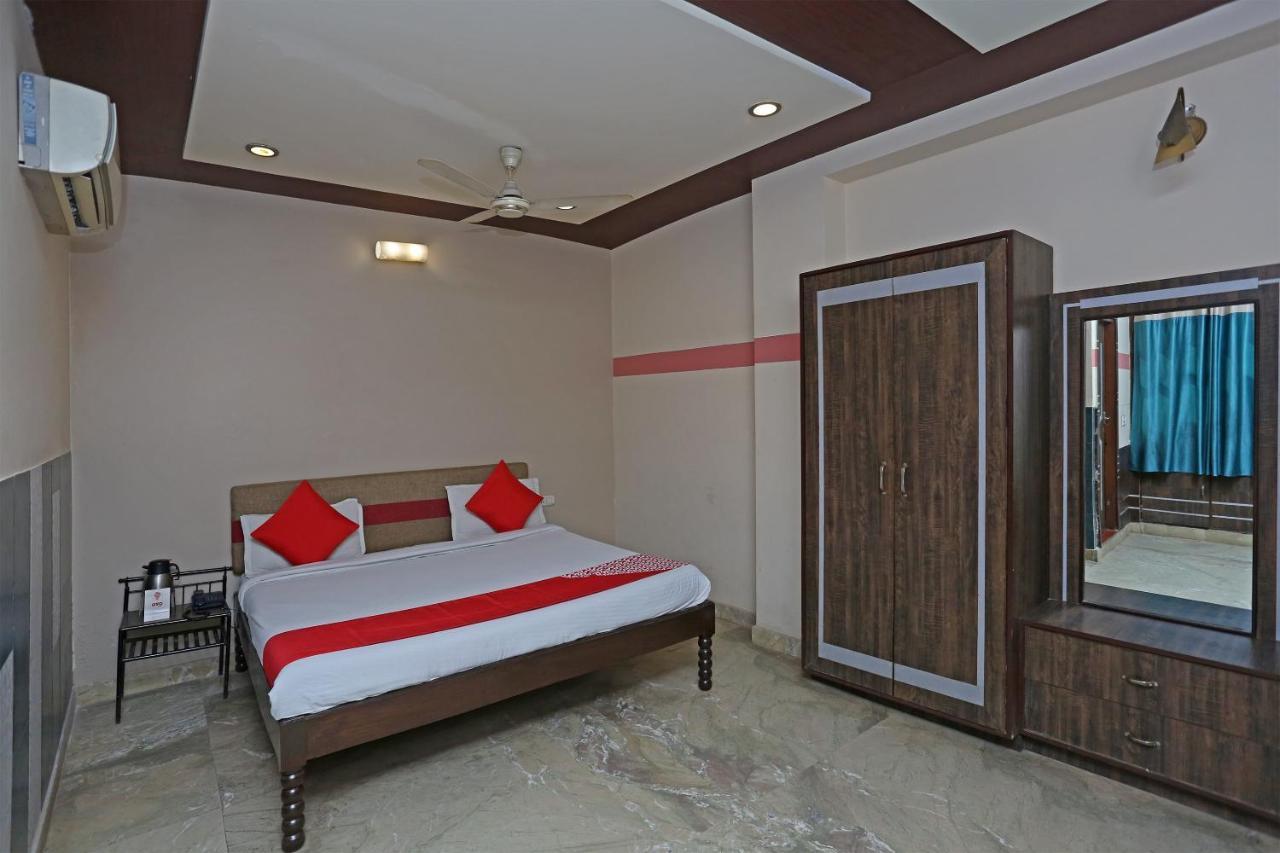 Sheel Gopal Vision Hotel Matura Exterior foto