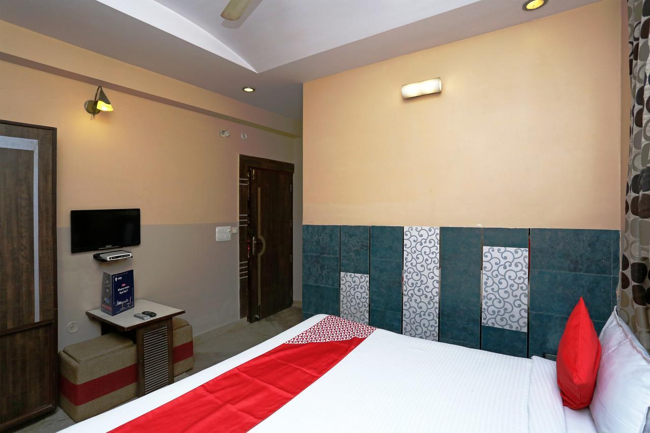 Sheel Gopal Vision Hotel Matura Exterior foto